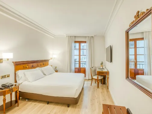 Habitaciones/Classic Double Habitaciones/Classic Double