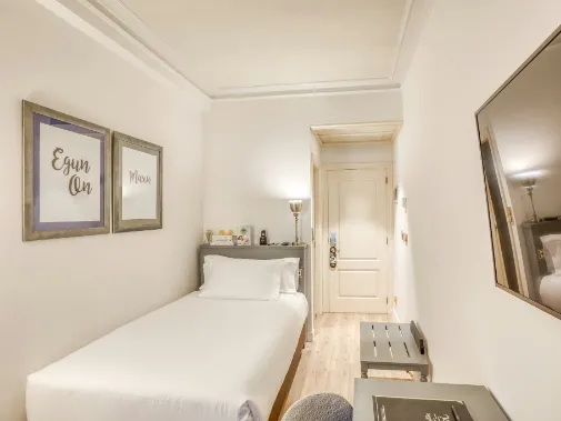 Habitaciones/Basic Single Habitaciones/Basic Single